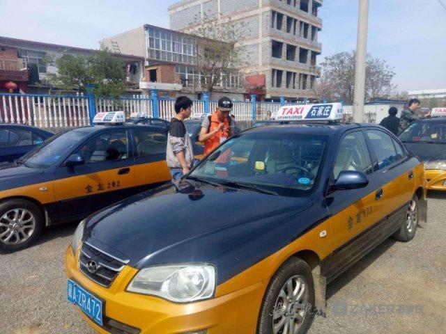 明日起石家莊乘坐出租車需實名登記 疫情防控新舉措下的市民出行之道